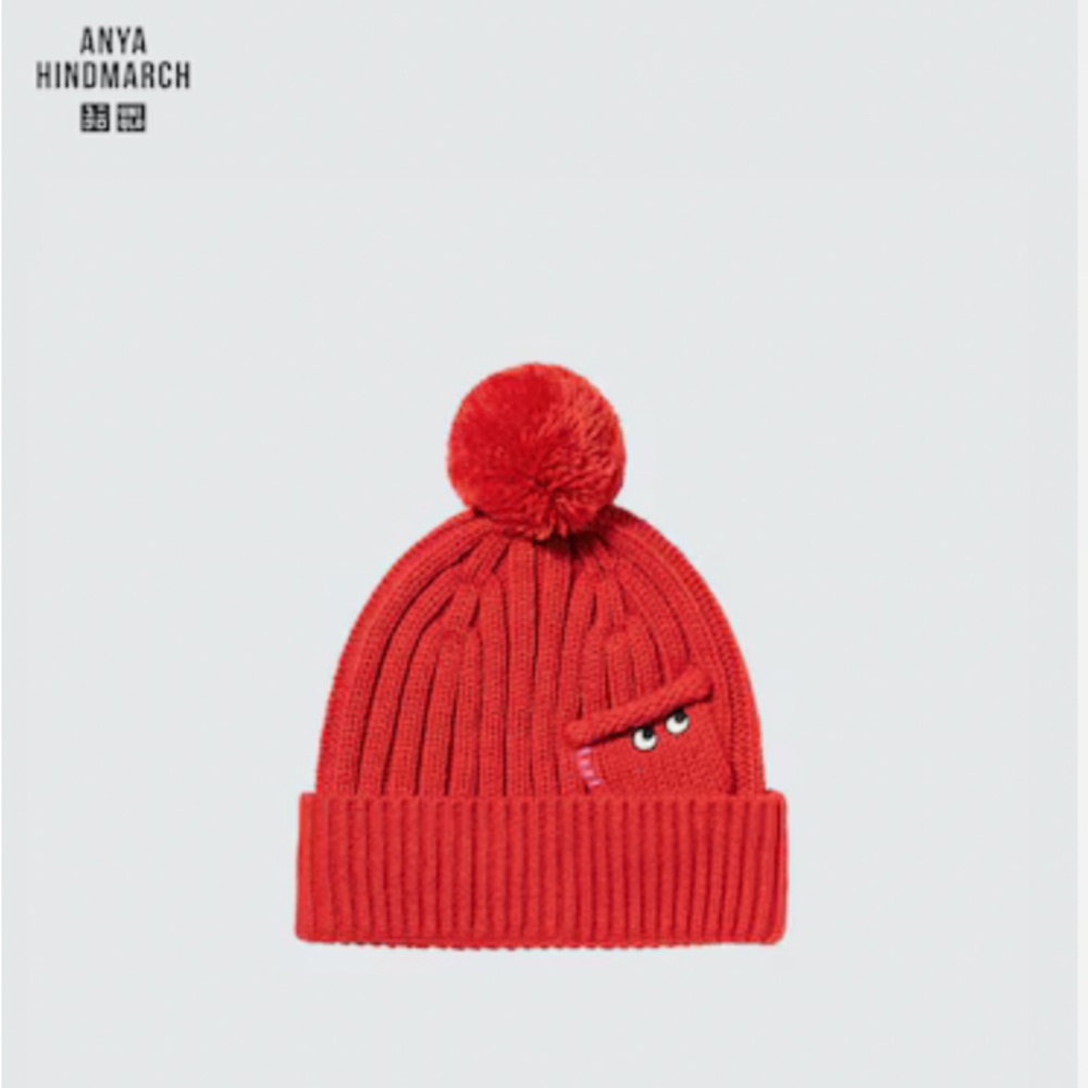 Anya Hindmarch Uniqlo red touch of wool heattech pompom beanie hat NWT